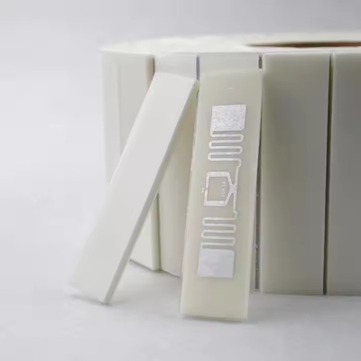 comprare 860-960mhz UHF Foam Backed Dogbone RFID Tags Wet Inlay For Race Timing System online manufacture