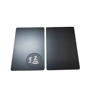 Carta NFC in acciaio inossidabile incisa Carta NFC in metallo in bianco con chip lucidato
