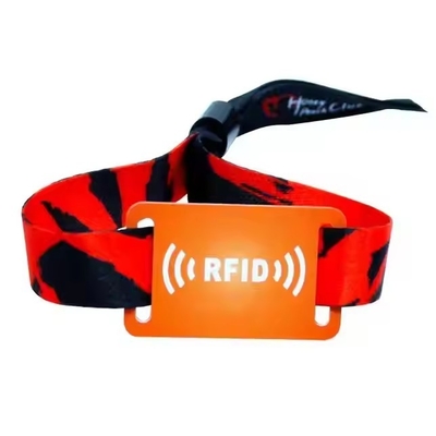 13.56Mhz NFC Tag Wristband Woven RFID Wristbands per eventi